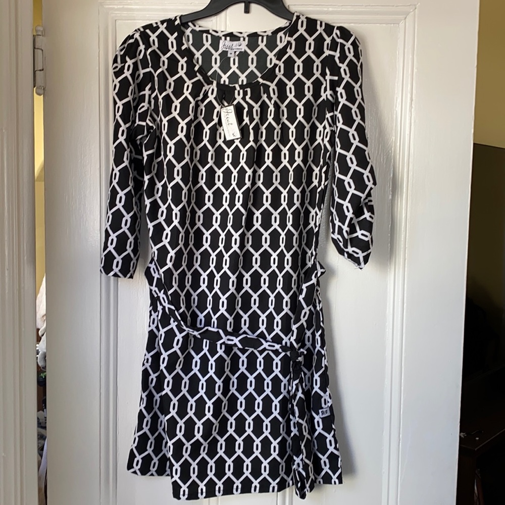 Just Style Black & white dress, size M (NWT)